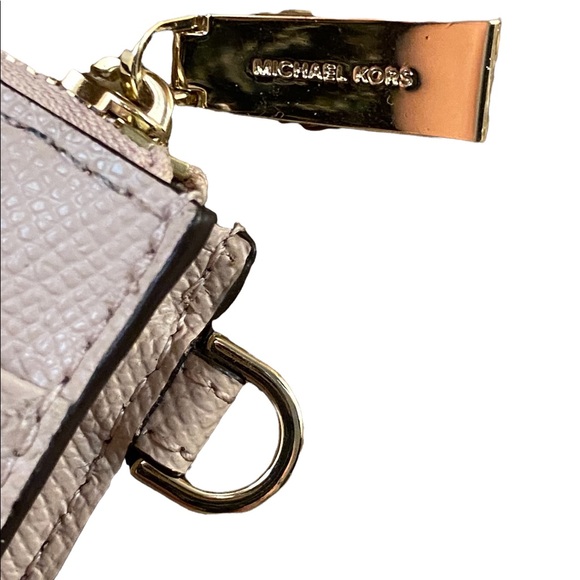 Michael Kors coin purse - Picture 12 of 14